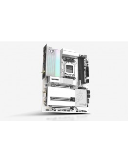SAPPHIRE NITRO+ X870EA PHANTOM